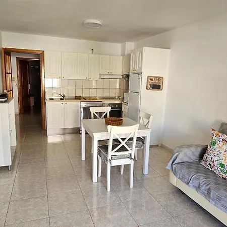 Apto Super Luminoso דירה *